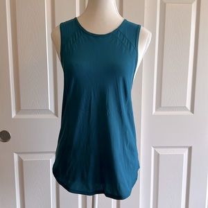 Lululemon workout top